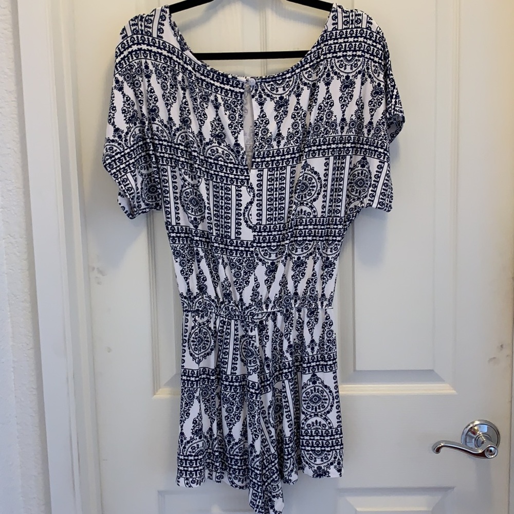 Ava Sky Moroccan Print Romper, Small - Picture 3 of 5